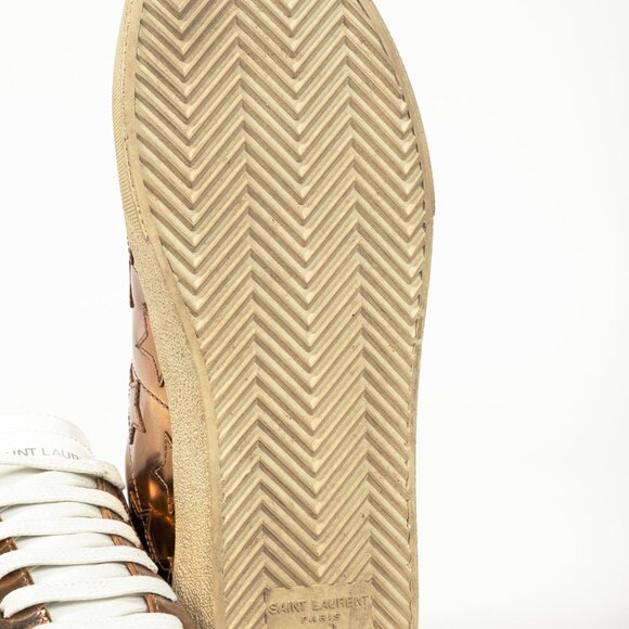 Saint Laurent SL/06 Gold Patent Star Low-Top Sneakers - Picture 5 of 12